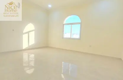 شقة - غرفة نوم - 1 حمام للايجار في عين خالد - الدوحة شقة - غرفة نوم - 1 حمام للايجار في عين خالد - الدوحة