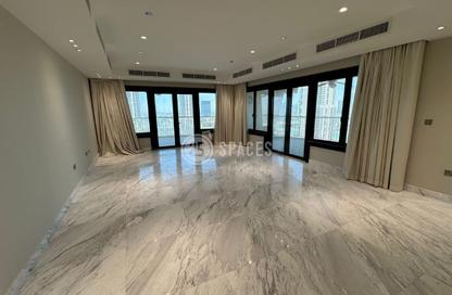 Apartment - 3 - 4 for sale in West Porto Drive - Porto Arabia - The Pearl Island - Doha