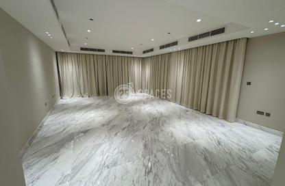Apartment - 3 - 4 for sale in West Porto Drive - Porto Arabia - The Pearl Island - Doha