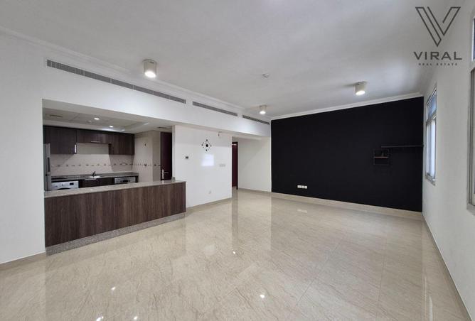 53621159 - Property Main Image