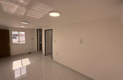 Apartment - Studio - 1 Bathroom for rent in Al Dafna - Al Dafna - Doha