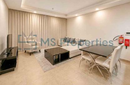 Apartment - 1 Bedroom - 2 Bathrooms for rent in R-19 Building - Al Erkyah City - Lusail