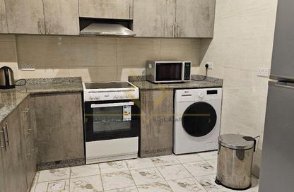 Apartment - 2 Bedrooms - 2 Bathrooms for rent in Al Kheesa - Al Kheesa - Umm Salal Mohammed