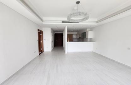 Apartment - 1 Bedroom - 2 Bathrooms for rent in Gewan Island - The Pearl Island - Doha