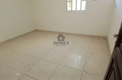 Apartment - 3 Bedrooms - 2 Bathrooms for rent in Salaja Street - Doha Al Jadeed - Doha
