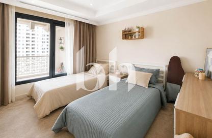 Apartment - 2 Bedrooms - 3 Bathrooms for rent in East Porto Drive - Porto Arabia - The Pearl Island - Doha