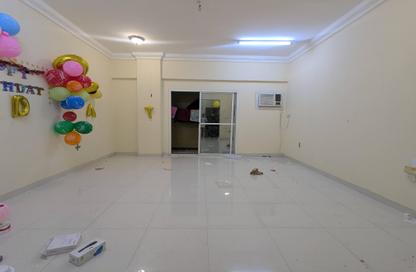 Apartment - 3 Bedrooms - 2 Bathrooms for rent in Najma street - Old Airport Road - Doha