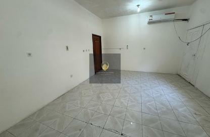 Apartment - Studio - 1 for rent in Salwa Road - Al Aziziyah - Doha
