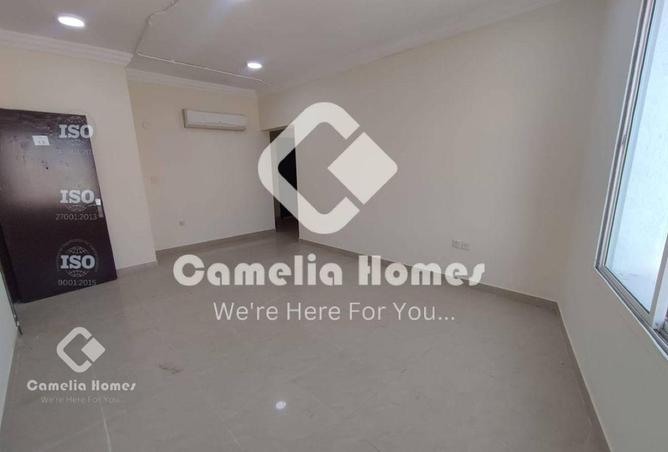 54200308 - Property Image 2