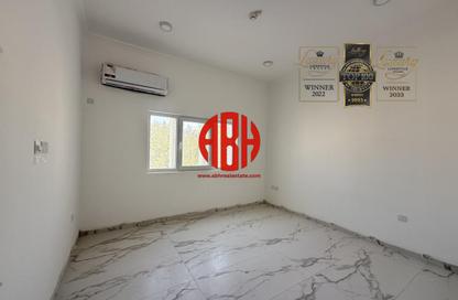 Apartment - 3 Bedrooms - 3 Bathrooms for rent in Fereej Kulaib - Doha