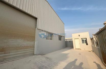 Warehouse - Studio - 6 Bathrooms for rent in East Industrial Street - Birkat Al Awamer - Al Wakra