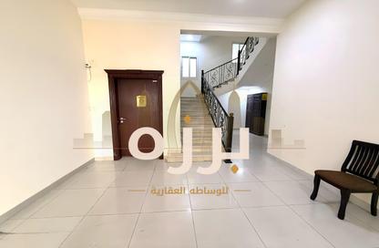 مجمع سكني - 6 غرف نوم - 4 حمامات للايجار في عين خالد - الدوحة