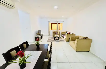 شقة - 2 غرف نوم - 2 حمامات للايجار في شارع الجزيره - فريج بن محمود الشمالي - فريج بن محمود - الدوحة