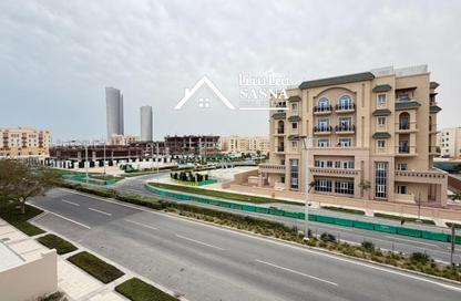 Apartment - 3 Bedrooms - 3 Bathrooms for rent in Fox Hills - Fox Hills - Lusail