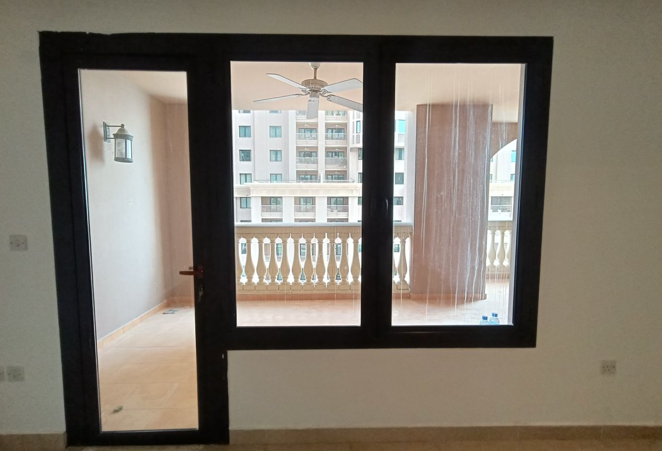 Semi Furnished One BHK With|Spacious Balcony| thumbnail 7