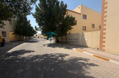 Villa - 6 - 6 for rent in Umm Salal Ali - Umm Salal Ali - Doha