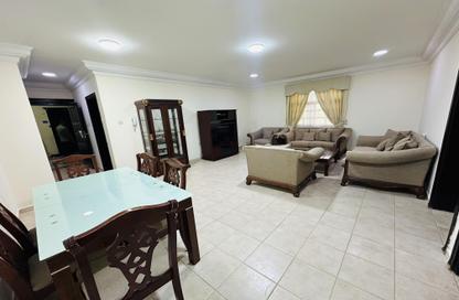 Apartment - 2 Bedrooms - 3 Bathrooms for rent in Umm Ghwailina Comm - Umm Ghuwalina - Umm Ghuwailina - Doha