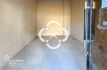 Retail - Studio for rent in Najma Street - Najma - Doha