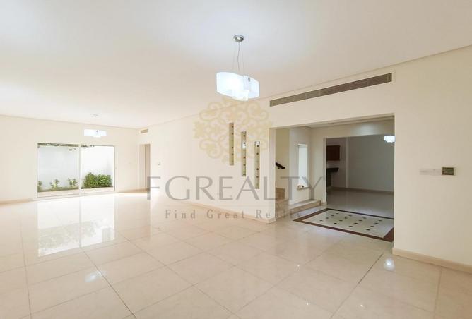 54008949 - Property Image 3