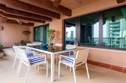 Apartment - 2 Bedrooms - 3 Bathrooms for sale in East Porto Drive - Porto Arabia - The Pearl Island - Doha