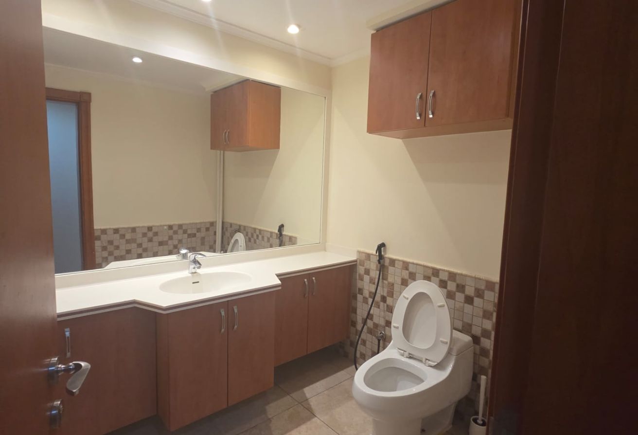 1bhk fully furnished only in 7000 excluding bills. thumbnail 4