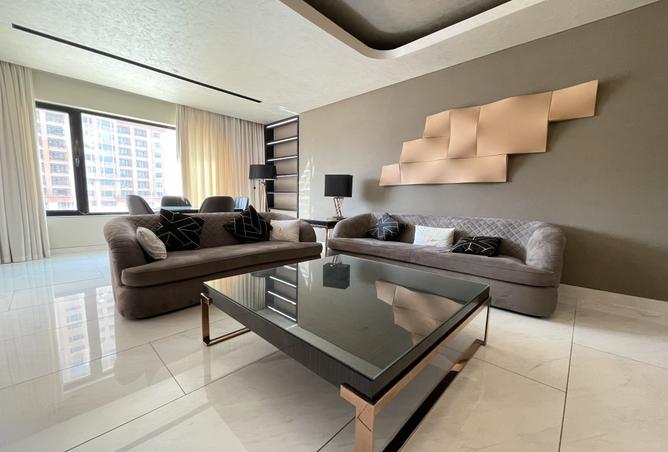 985577 - Property Image 2