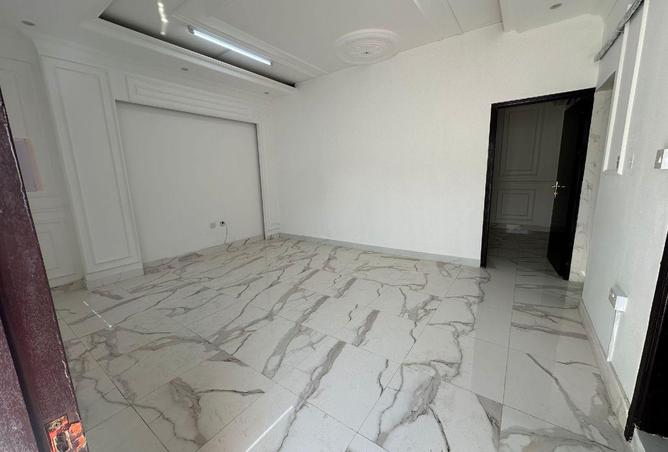 1012982 - Property Image 2