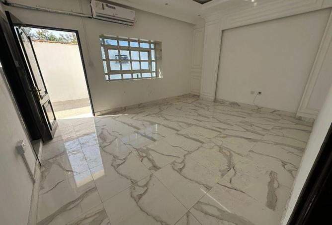 1012982 - Property Main Image