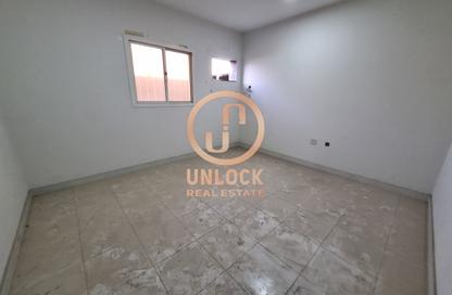 Staff Accommodation - Studio - 7+ Bathrooms for rent in Industrial Area - Industrial Area - Doha