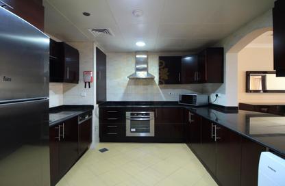 Apartment - 1 Bedroom - 2 Bathrooms for rent in Tower 16 - Porto Arabia - The Pearl Island - Doha