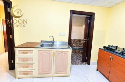Apartment - 1 - 1 for rent in Umm Ghwailina Comm - Umm Ghuwalina - Umm Ghuwailina - Doha