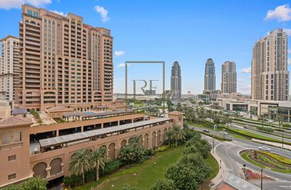 Apartment - 1 - 2 for sale in West Porto Drive - Porto Arabia - The Pearl Island - Doha