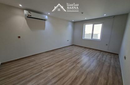 Apartment - 2 Bedrooms - 3 Bathrooms for rent in Madinat Khalifa North - Madinat Khalifa - Doha