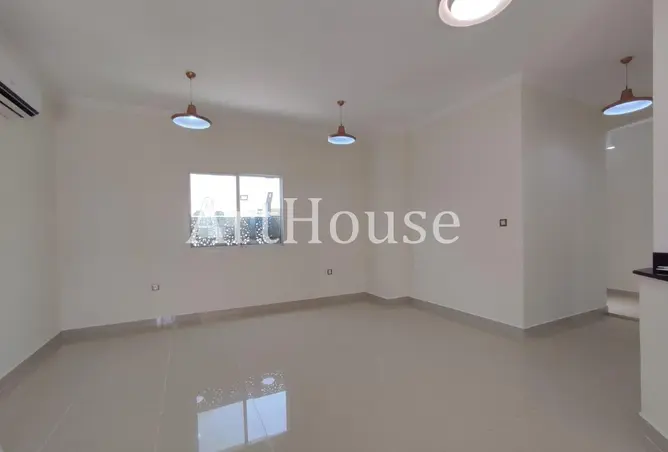 62407003 - Property Image 3