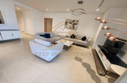 Apartment - 2 Bedrooms - 4 Bathrooms for rent in Floresta Gardens - Floresta Gardens - The Pearl Island - Doha