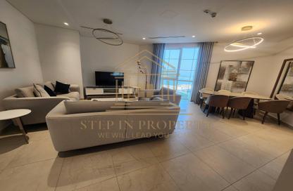 Apartment - 2 Bedrooms - 4 Bathrooms for rent in Floresta Gardens - Floresta Gardens - The Pearl Island - Doha