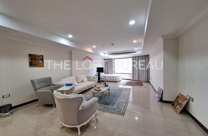 Apartment - Studio - 1 for rent in West Porto Drive - Porto Arabia - The Pearl Island - Doha