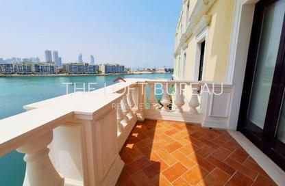 Apartment - 3 Bedrooms - 4 Bathrooms for rent in Mercato - Qanat Quartier - The Pearl Island - Doha