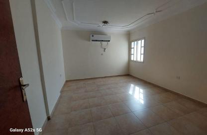 Apartment - 2 Bedrooms - 2 Bathrooms for sale in Al Mansoura - Al Mansoura - Doha