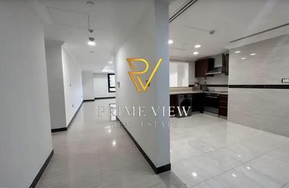 Apartment - 2 Bedrooms - 3 Bathrooms for rent in Tower 13 - Porto Arabia - The Pearl Island - Doha