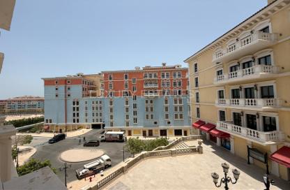 Apartment - 3 Bedrooms - 4 Bathrooms for sale in Mercato - Qanat Quartier - The Pearl Island - Doha Apartment - 3 Bedrooms - 4 Bathrooms for sale in Mercato - Qanat Quartier - The Pearl Island - Doha