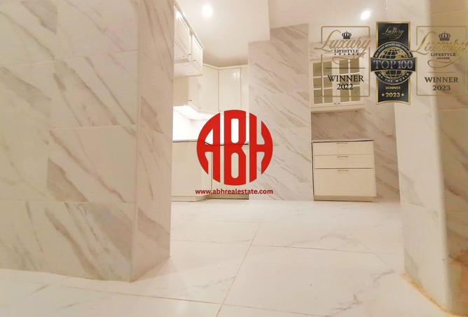 1000317 - Property Image 2