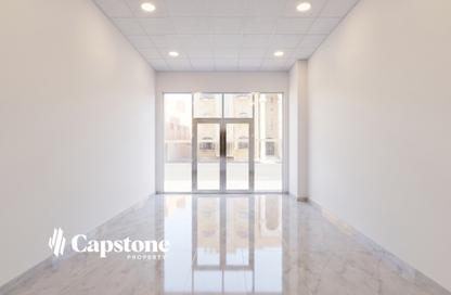 Shop - Studio - 2 for rent in Al Doha Plaza - Al Sadd - Al Sadd - Doha