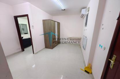 Apartment - 2 Bedrooms - 2 Bathrooms for rent in Al Hamraa Street - Al Thumama - Doha