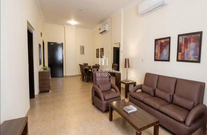 Apartment - 2 Bedrooms - 2 Bathrooms for rent in Mirqab Mall - Al Mirqab Al Jadeed - Doha