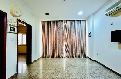 Apartment - 1 Bedroom - 1 Bathroom for rent in Umm Ghuwailina 4 - Umm Ghuwailina - Doha Apartment - 1 Bedroom - 1 Bathroom for rent in Umm Ghuwailina 4 - Umm Ghuwailina - Doha