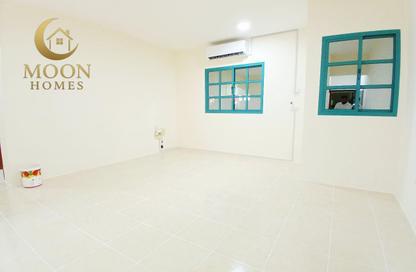 Apartment - 2 - 2 for rent in Umm Ghuwailina 4 - Umm Ghuwailina - Doha
