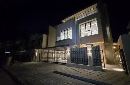 فيلا - 6 غرف نوم - 7 حمامات للايجار في فيلات جاردينو - جزيرة اللؤلؤة - الدوحة