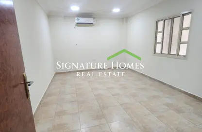 Apartment - 2 Bedrooms - 2 Bathrooms for sale in Al Mansoura - Al Mansoura - Doha