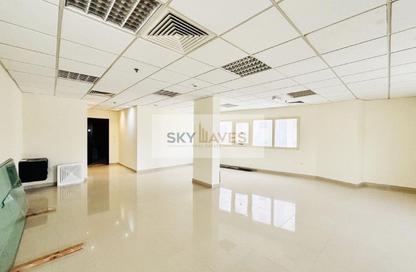 Office Space - Studio - 1 Bathroom for rent in Banks street - Musheireb - Doha